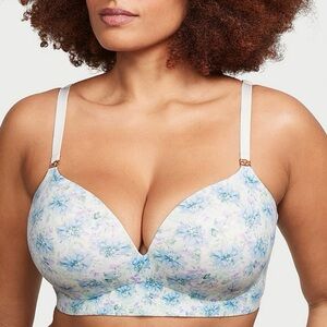 Victoria's Secret, 38B, Love Cloud Wireless Push-Up, White Floral Bra - NWT